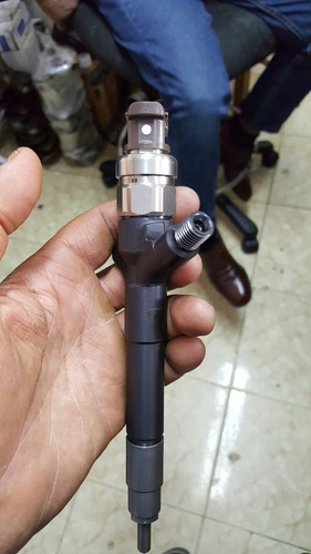 Imagen 1 de 5 de Inyectores Usados L200 Sportero