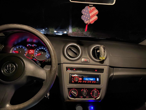 Imagem 5 de 7 de Volkswagen Gol 2014 1.0 Trend Total Flex 5p