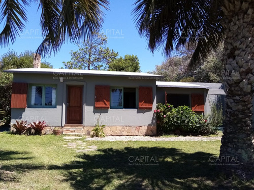 Casa En El Chorro Manantiales  A Cien Metros Del Mar 