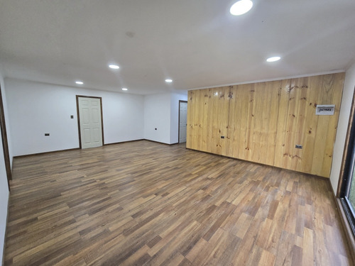 Casa Con Parcela 4 Dormitorios Media Hectárea