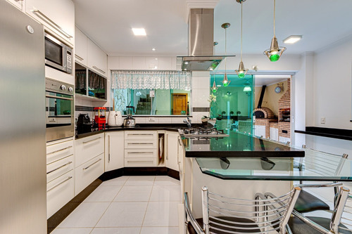 Imagem 9 de 14 de Casa Alto Padrão - Pronta Com Muito Conforto E Segurança!!