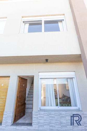 Venta Dúplex 2 Dormitorios Monte Hermoso Con Cochera