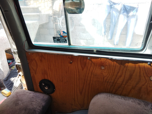 Combi En Buen Estado Recién Ajustada De Motor Y Emplacada