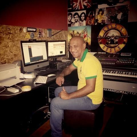 Imagem 3 de 3 de Guias De Muiscas Para Compositor