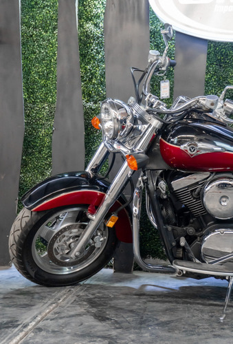 Kawasaki Vulcan Nomad Fi 2002
