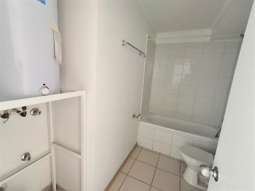 Departamento En Venta De 2 Dorm. En Santiago