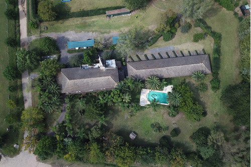 Venta De Hotel 20 Hab Con Parque Y Pileta En Pilar