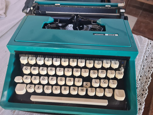 Maquina De Escribir Olivetti Dora