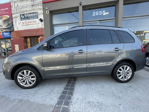 Volkswagen Suran 1.6 Highline 101cv