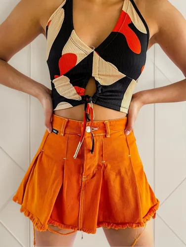 Short Pollera Tablas Negro Naranja Verde Fucsia