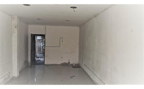 Casa En Venta - 2 Dormitorios 1 Baño - 153mts2 - Morón