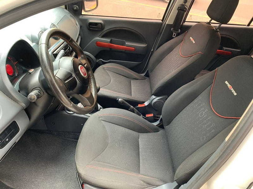 Imagem 9 de 12 de Fiat Uno Sporting 1.4 2013