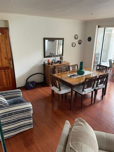 Imagen 2 de 14 de Casa En Venta De 4 Dorm. En La Reina