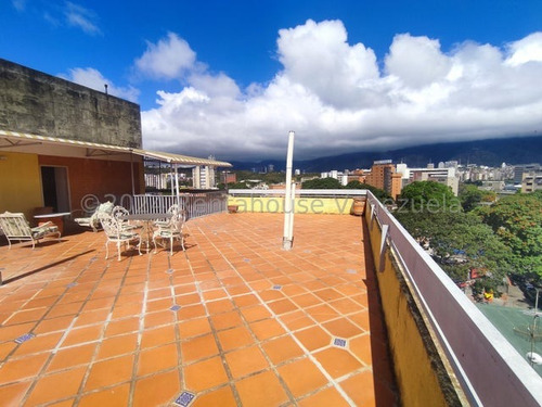 Espectacular Ph En Venta En Hermoso Edificio De Los Chaguaramos Mls#25-10496 - Jca