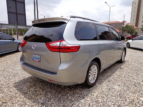 Imagen 5 de 14 de Toyota Sienna Xle 2016 4x2 Automático