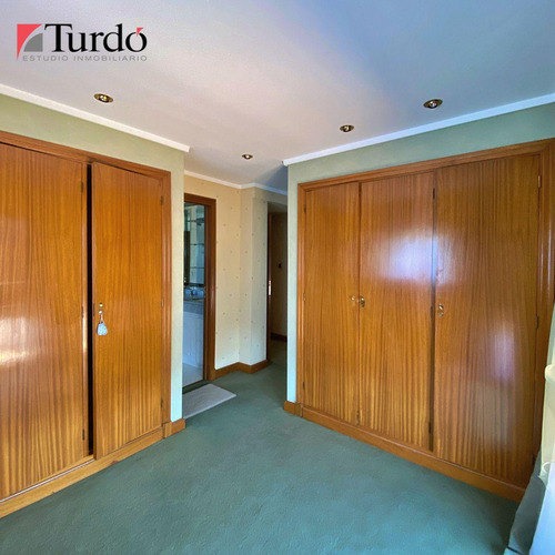 Piso En Venta De 4 Ambientes Con Dependencia En Zona Centro, Mar Del Plata.