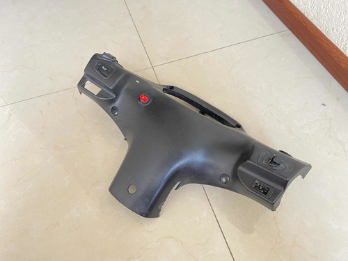 Carcasa De Tablero Motoneta Italika 125c 2019 (Usado)
