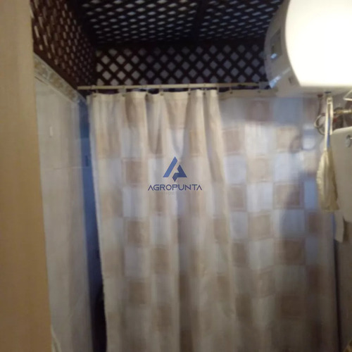 Casa De 3 Dormitorios Con Monoambiente En Cerro Pelado