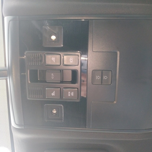 Imagen 11 de 25 de Volkswagen Taos 2023 1.4 250 Tsi Hero