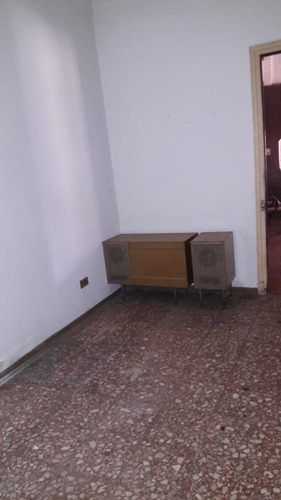 Imagen 9 de 16 de Chalet A Reciclar Sobre Lote De 20x65. Ideal Constructor