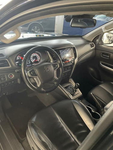 Mitsubishi L200 2.4 Triton Sport Hpe S Cab. Dupla 4x4 Aut. 4p