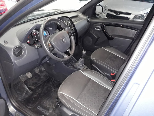 Renault Duster Oroch 2.0 Privilege