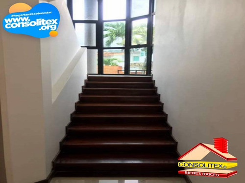 Imagen 8 de 13 de Q1049 Consolitex Vende Quinta En Altos De Guataparo