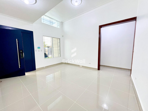 Casa De Venta Proyecto Cerrado - Llanos De Gurabo - Santiago