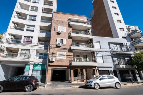 Departamento 2 Dormitorios Con Cochera En Venta