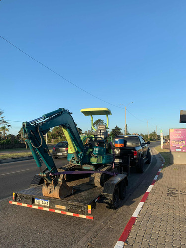 Maquinaria Bobcat Retroexcavadora Mini Cilindro Topador