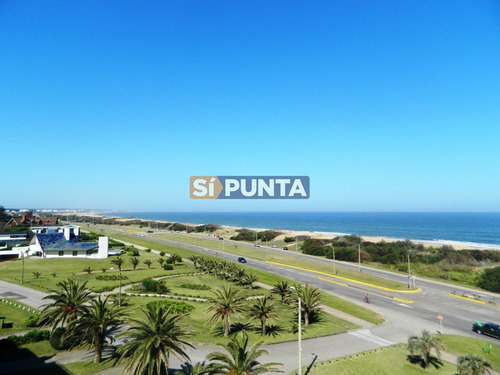 Imagen 7 de 27 de Penthouse En Playa Brava Frente Al Mar En Alquiler