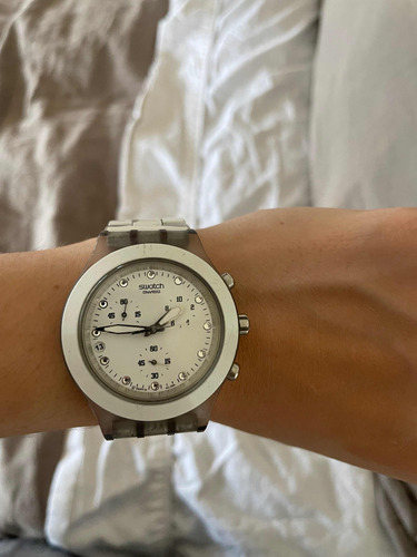 Reloj Swatch Full Blooded Blanco