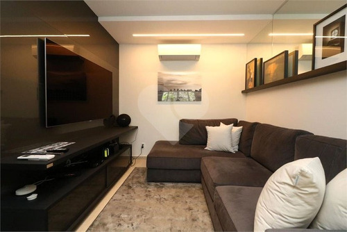 Totalmente Reformado Com Muita Elegância E Sofisticação. 2 Suítes, 2 Vagas - Itaim Bibi - 353-im163326