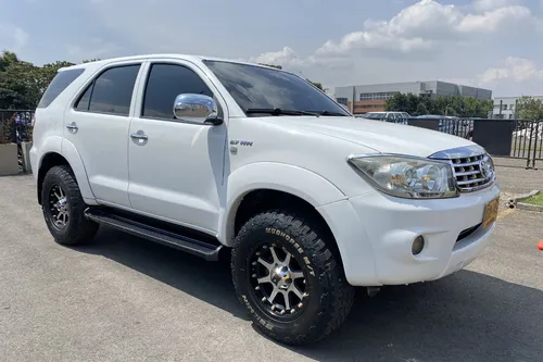 Toyota Fortuner 2.7l 4x2
