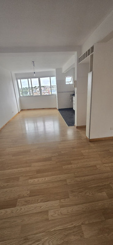 Departamento En Dos Dormitorios En Venta - Bº Gúemes