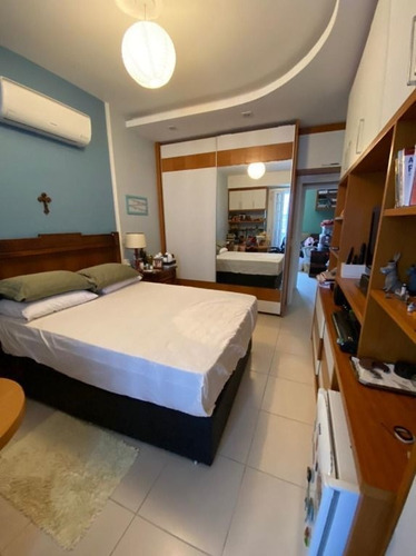 Imagem 11 de 28 de Leme Av.atlantica, Cobertura Duplex 235m2 Salões 4 Quartos Suite Varanda, Dependencias 2 Vagas Escritura, Reformado. - Co0765