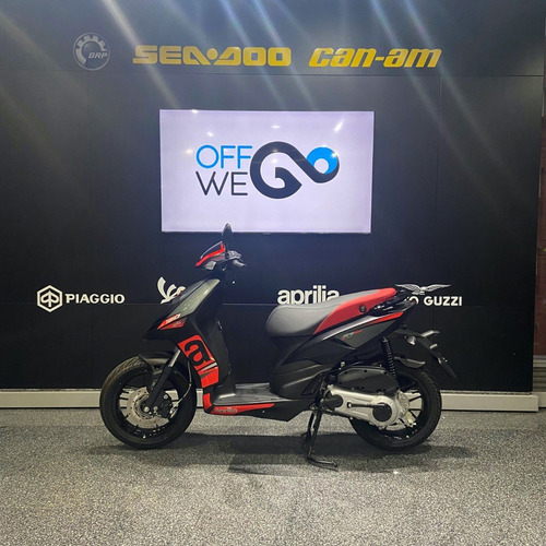 Imagen 6 de 12 de Aprilia Sr Motard 160