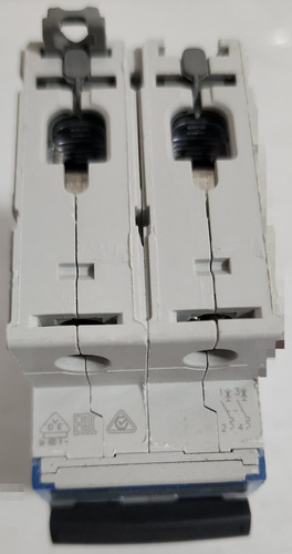 Interruptor Automatico 2p 20a Curva C 15 Ka 409203 Legrand