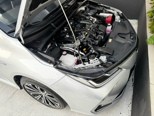 Toyota Corolla 1.8 Altis Hybrid Flex Aut. 4p Hibrido Flex