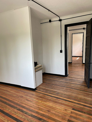 Venta Casa Remodelada En Comuna De Santiago