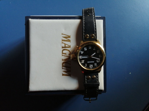 Relógio Masculino Magnum Preto Com Dourado