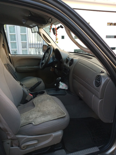 Jeep Liberty Sport 4x2 At