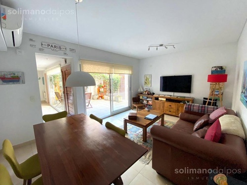 Imagen 5 de 30 de Triplex 5 Amb Con Terraza Y Patio Propio - Olivos