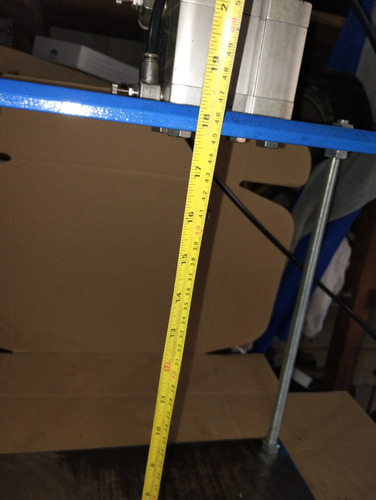 Prensa Pneumática 500kg 3cm Regulagem De Altura (Usado)