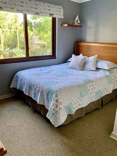 Casa En Venta De 4 Dorm. En Colina