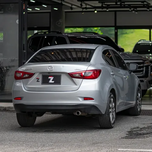 Mazda 2 Grand Touring lx 1.5