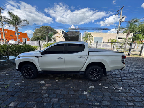 Mitsubishi L200 2.4 Triton Sport Hpe S Cab. Dupla 4x4 Aut. 4p