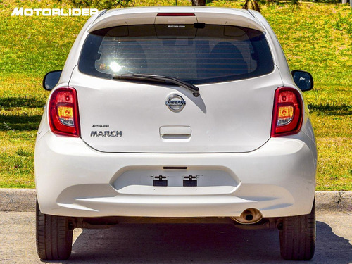 Imagen 4 de 25 de Nissan March Advance 1.6 Extra Full | Permuta / Financia