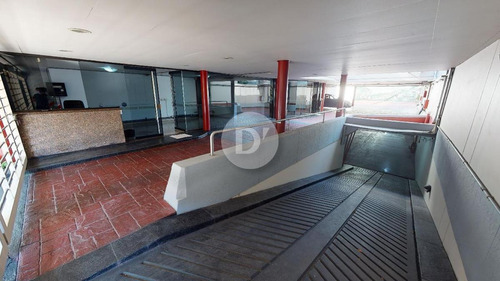 Imagen 21 de 22 de Edificio En Bloque Con Cocheras En Estado Impecable