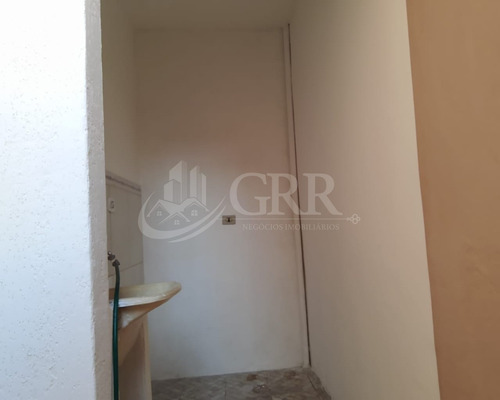 Imagem 10 de 16 de Ótima Casa De 3 Dormitórios Por 250 Mil No Jd. Emília Em Jacareí - Ca02274 - 70447318